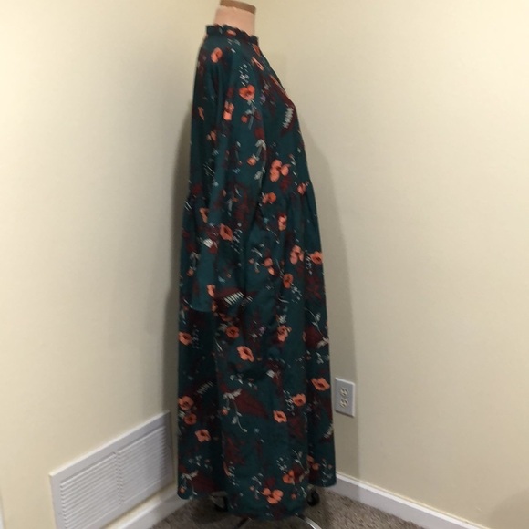 Francesca’s Collection Maxi Dress Size 1X Forest Green Orange Poppy Floral Print - Picture 4 of 9